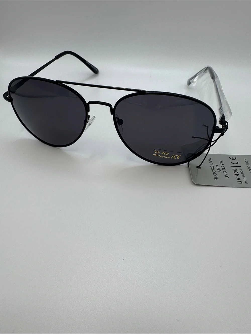 Men's Black Aviator Sunglasses with UV400 Protection
